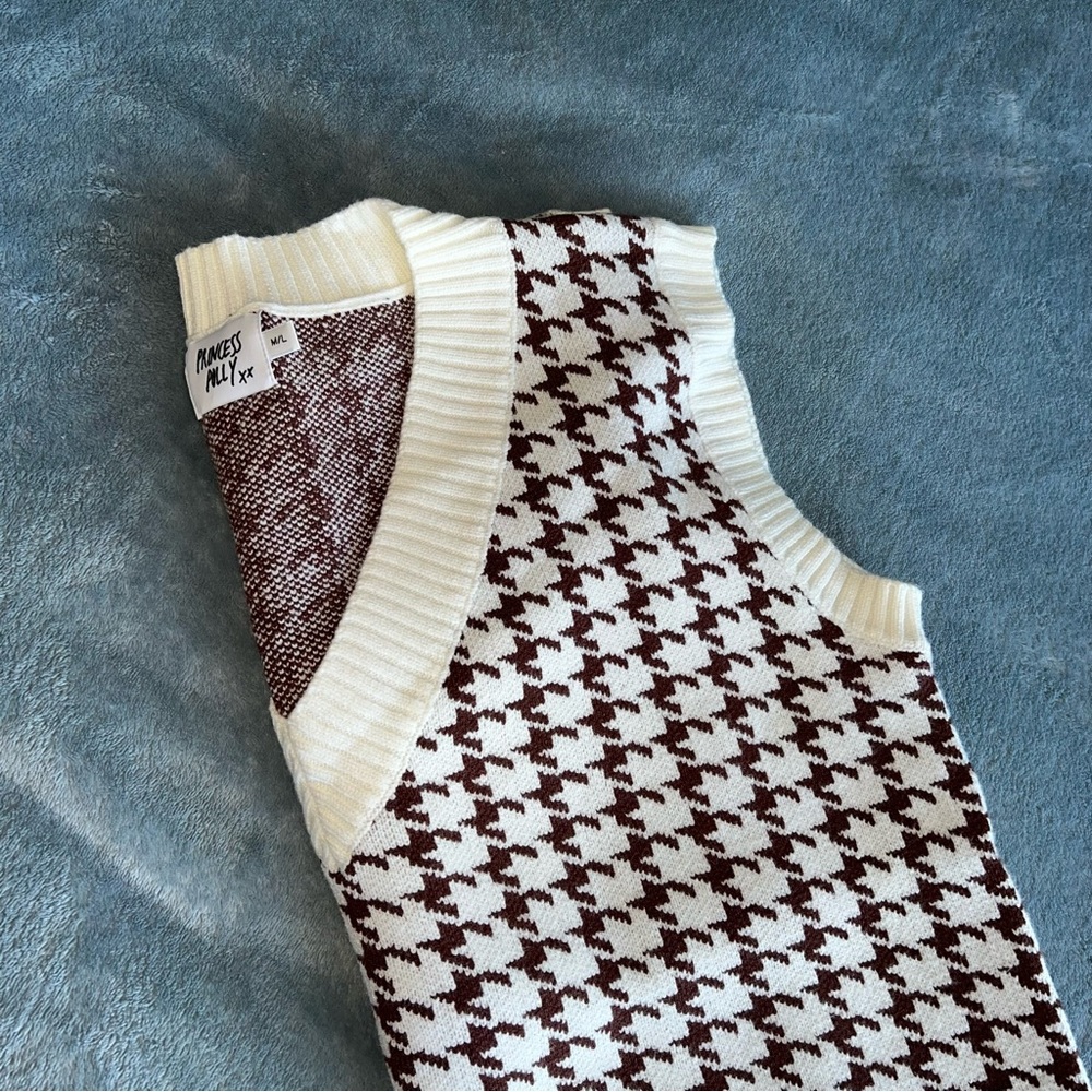 Princess Polly sweater vest